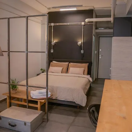Virginia's Boutique Apartment *